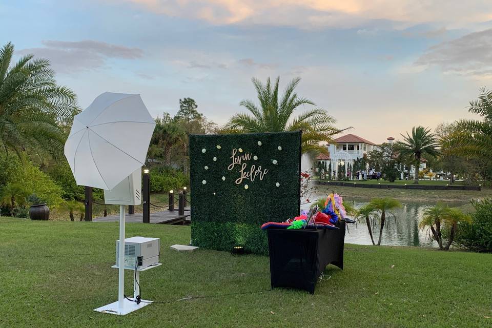 Open-air photo booth