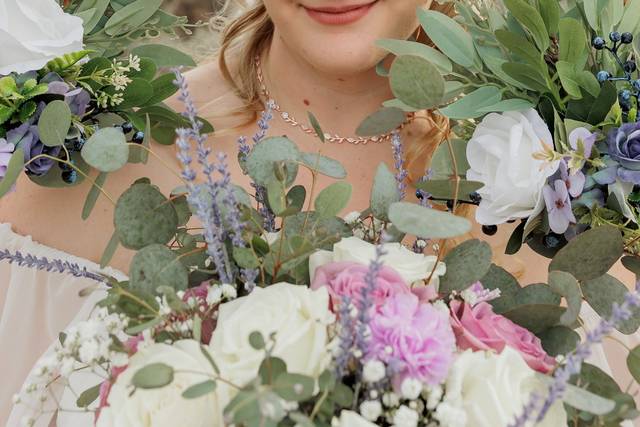Soft natural bridal makeup