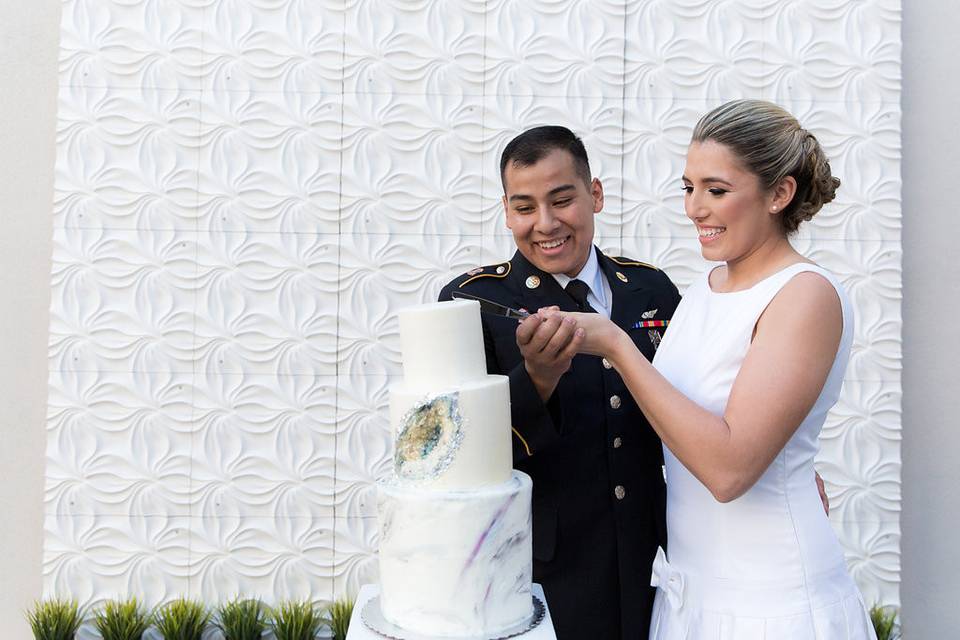 Cake cutting