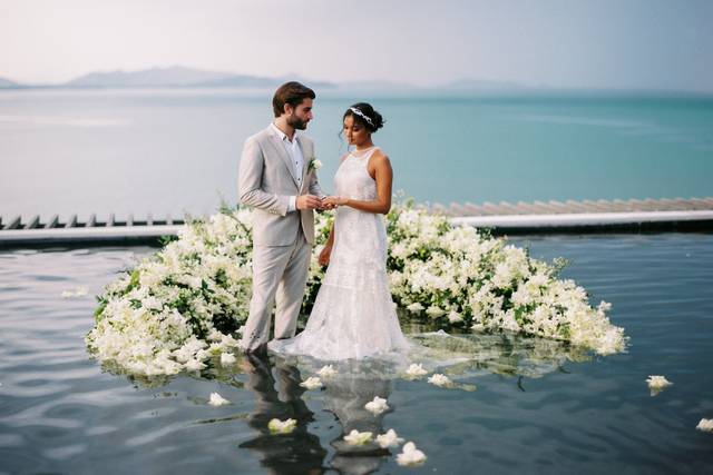 Destination wedding in Thailand