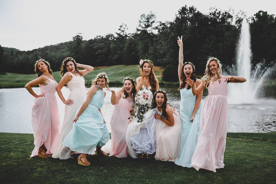 Bride w/ Bridesmaids