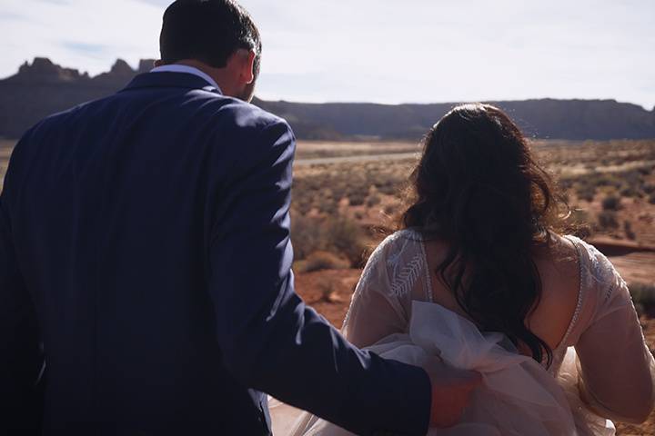 Escorting her to the alter