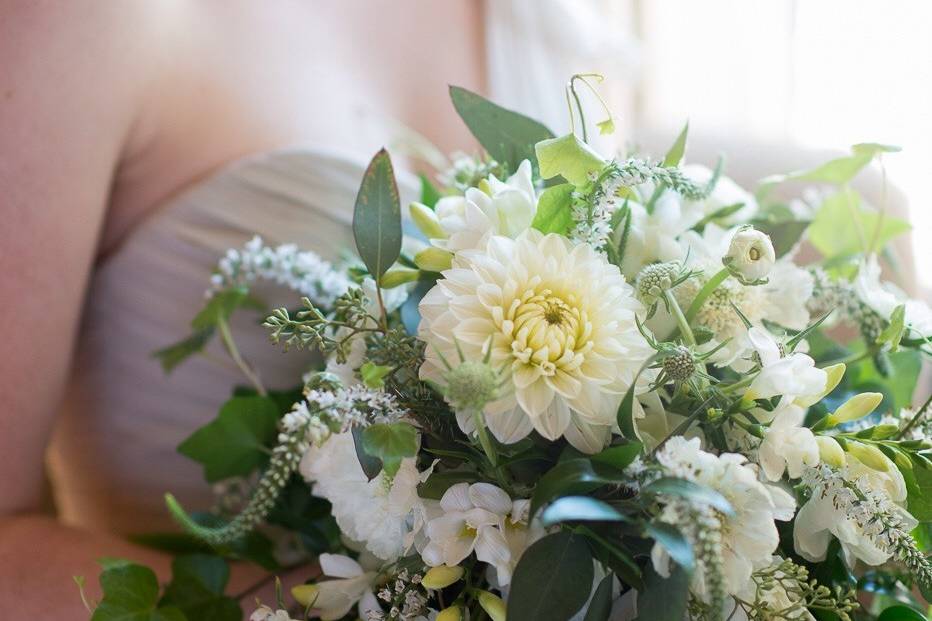 Bride holding white bouquet