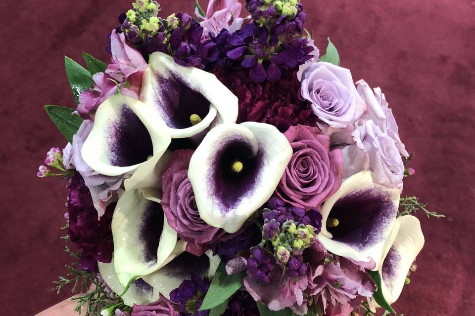 Purple tone bouquet