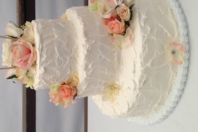 Cake Creations by Bev