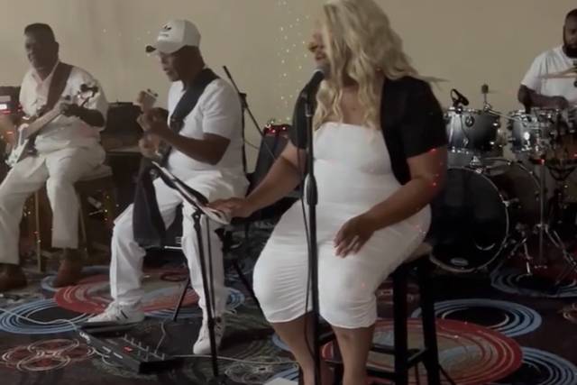 Band performing 2