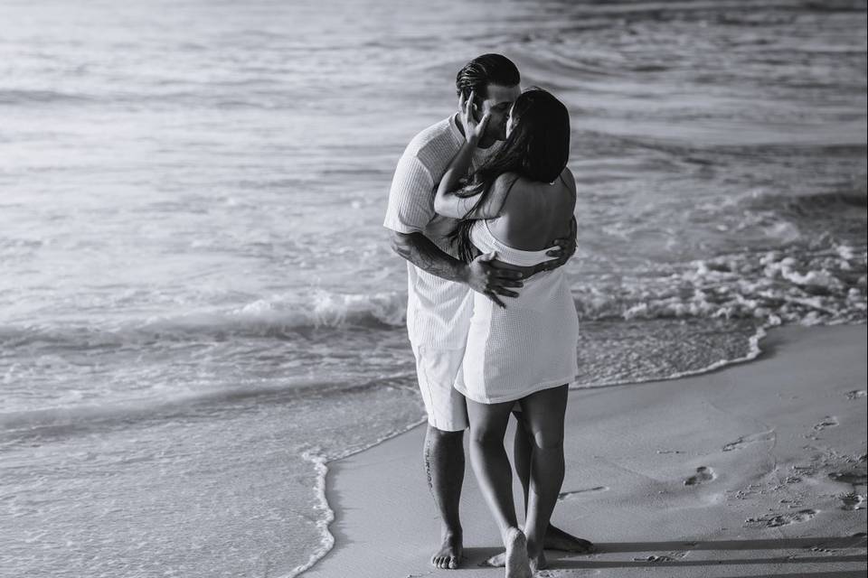 Engagement shoot on the abeach