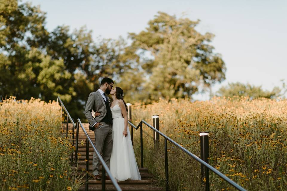 Staircase kiss