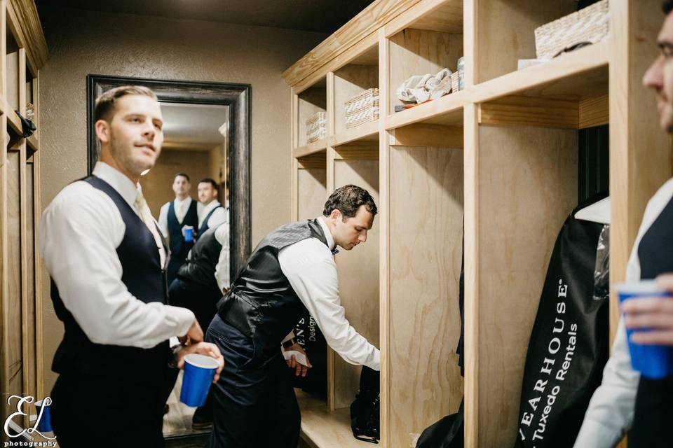 Groom's lounge locker room