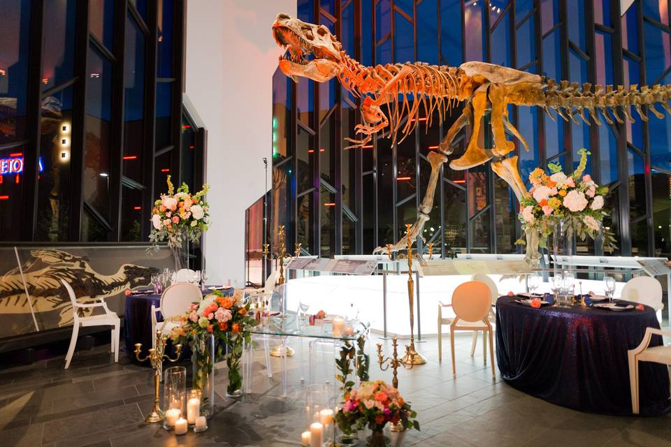 Have a memorable wedding reception with this guest, our T.Rex!