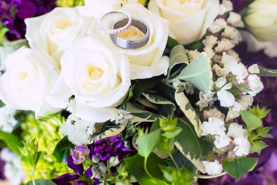 Bridal bouquet, variegated dahlias, lavender and white