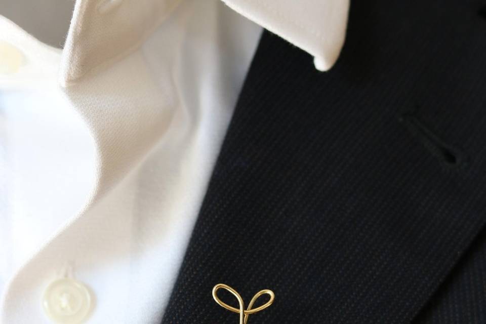 Signature Boutonniere VI