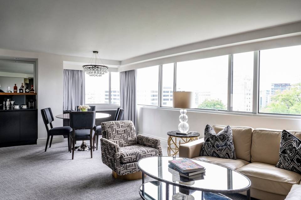 Signature Parkview Suite