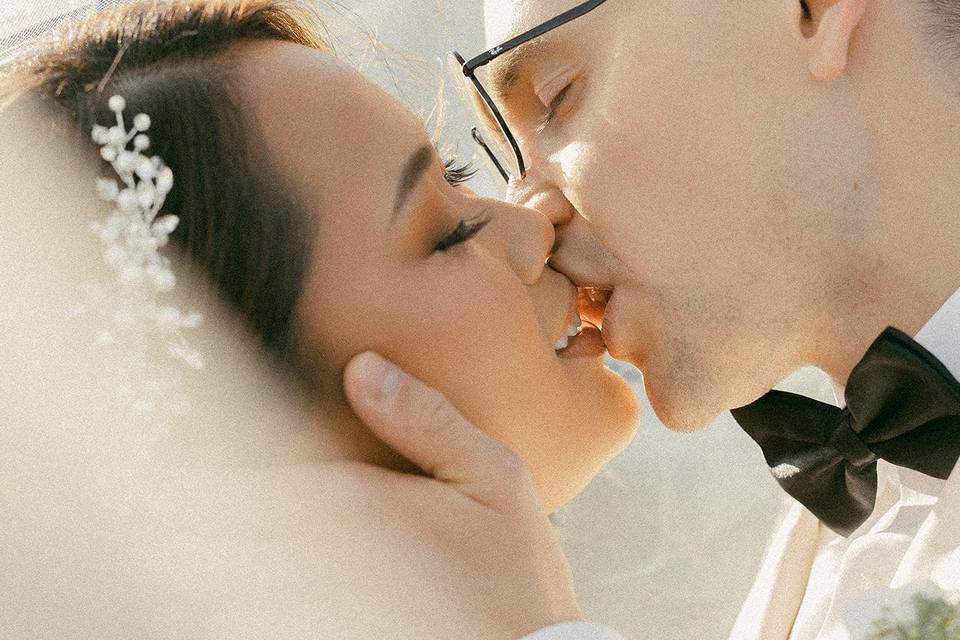 Kiss the bride