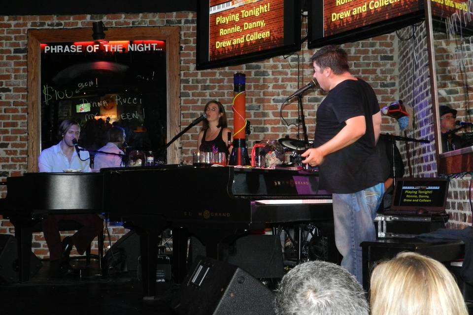 Bobby McKey's Dueling Piano Bar