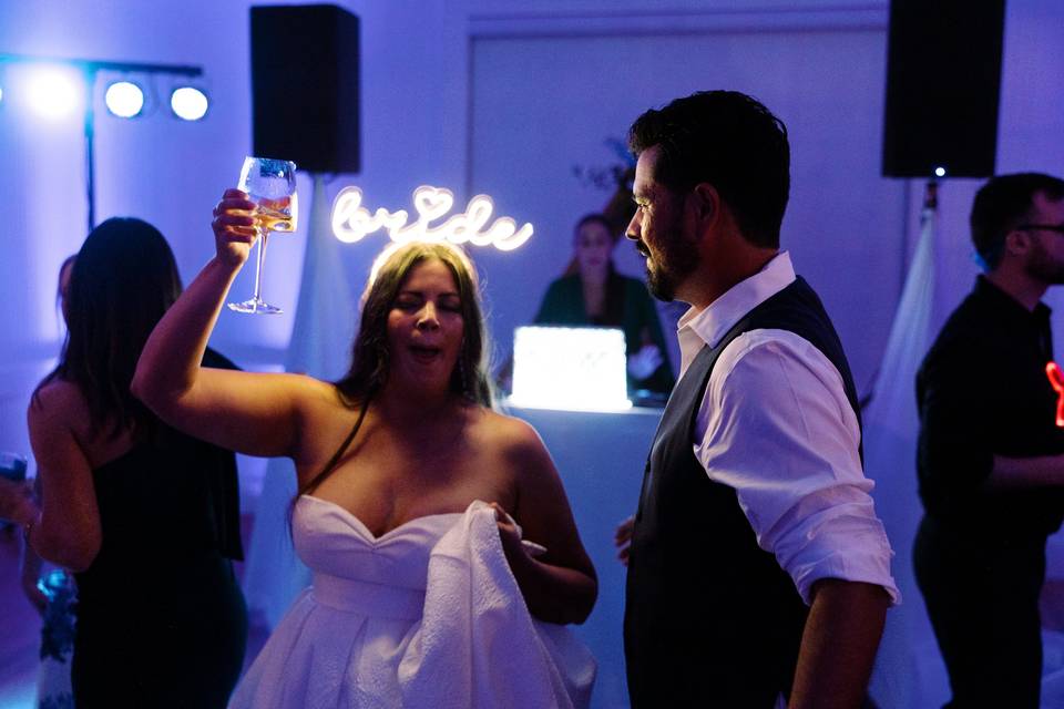 Bride living her best life