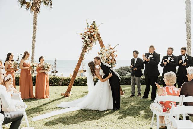 Coastal wedding vibes