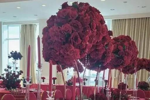 Red rose centerpiece