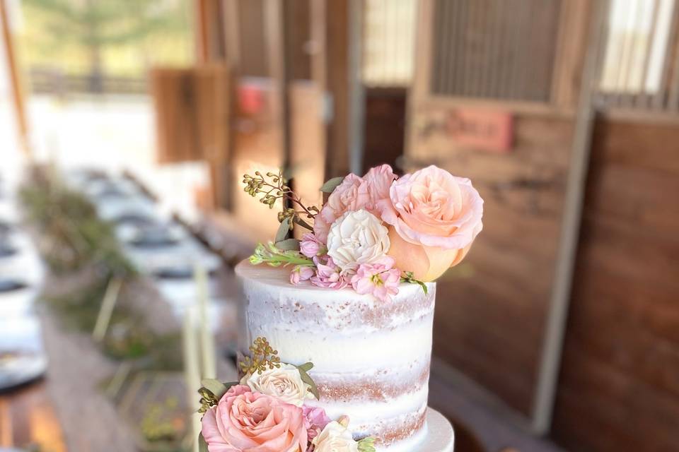 Semi-naked cake