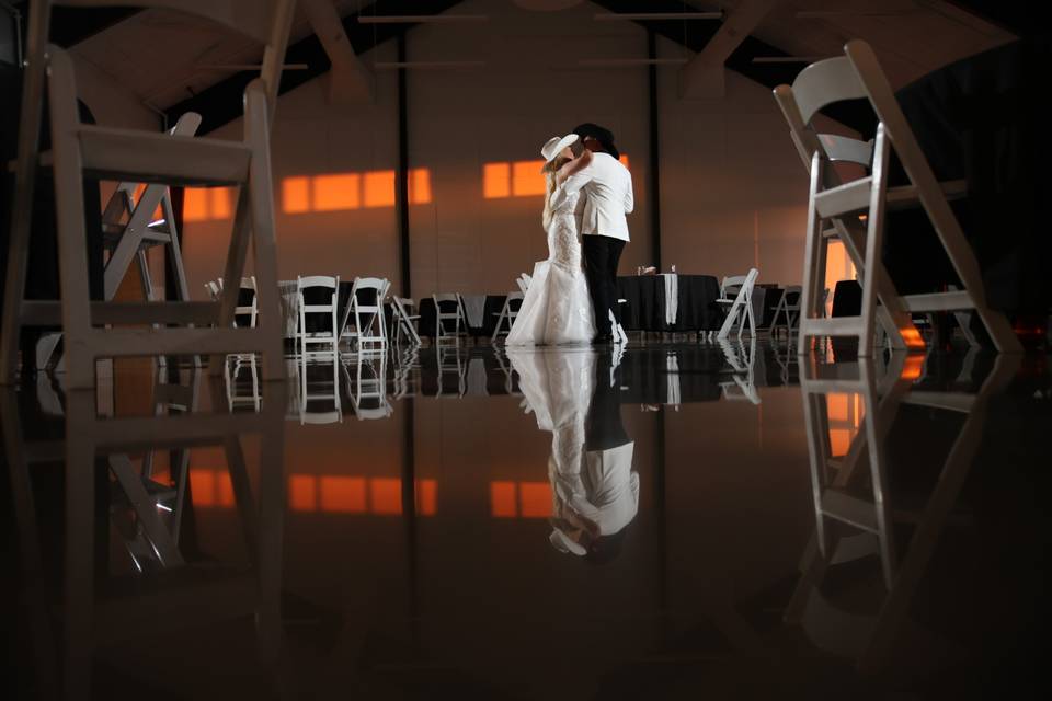 Dance and fun at the reception