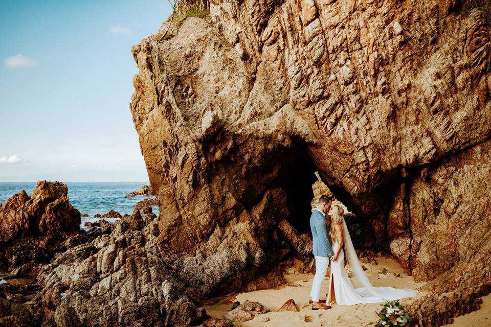 Cristian Pou Photography - Photography - Puerto Vallarta, MX - WeddingWire