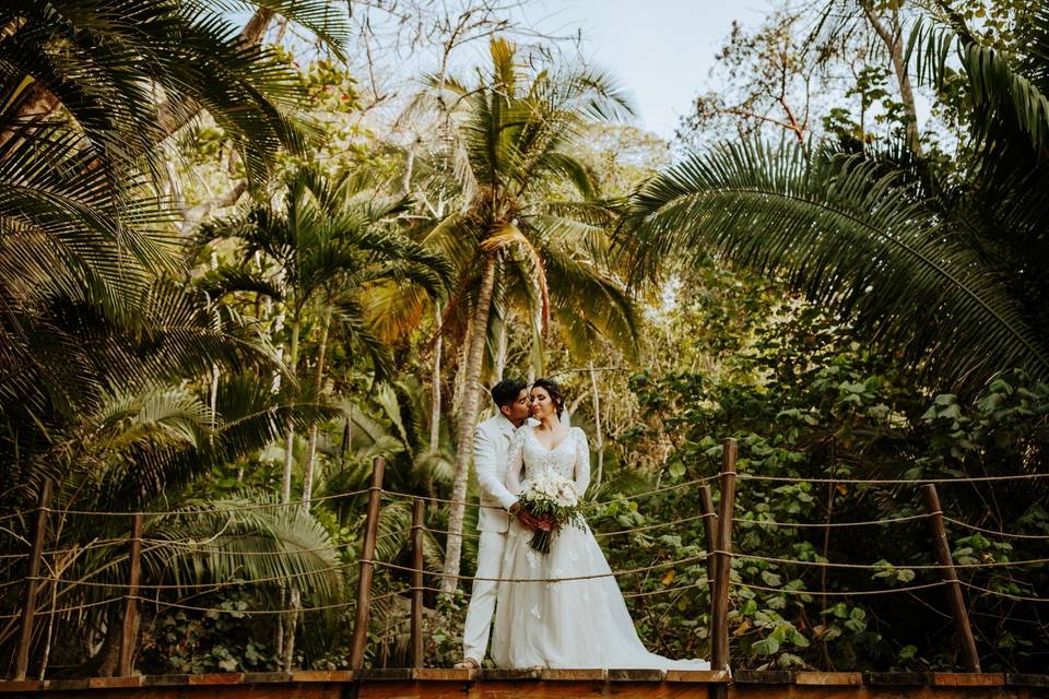 Cristian Pou Photography - Photography - Puerto Vallarta, MX - WeddingWire