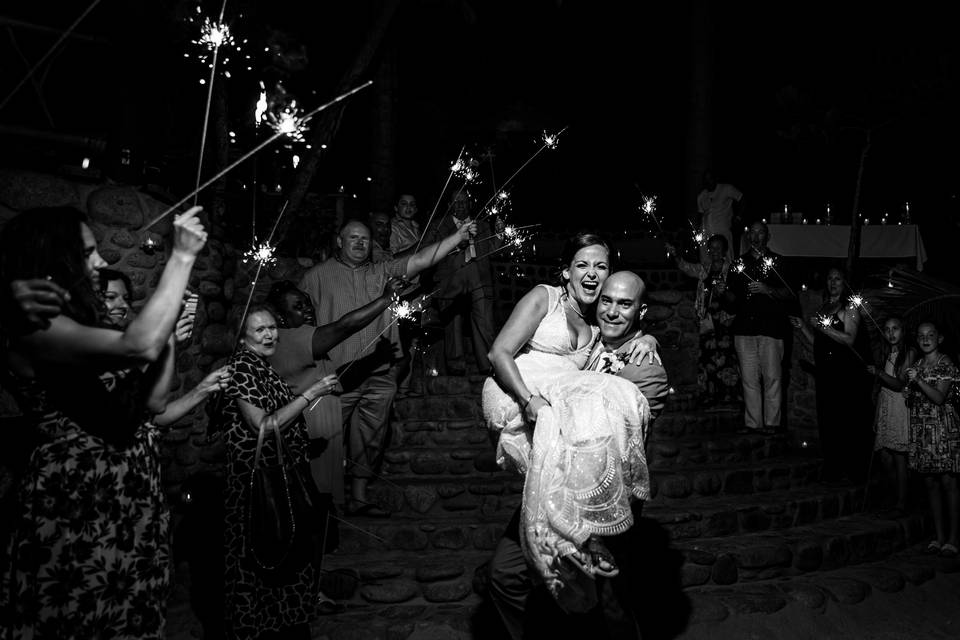 Cristian Pou Photography - Photography - Puerto Vallarta, MX - WeddingWire