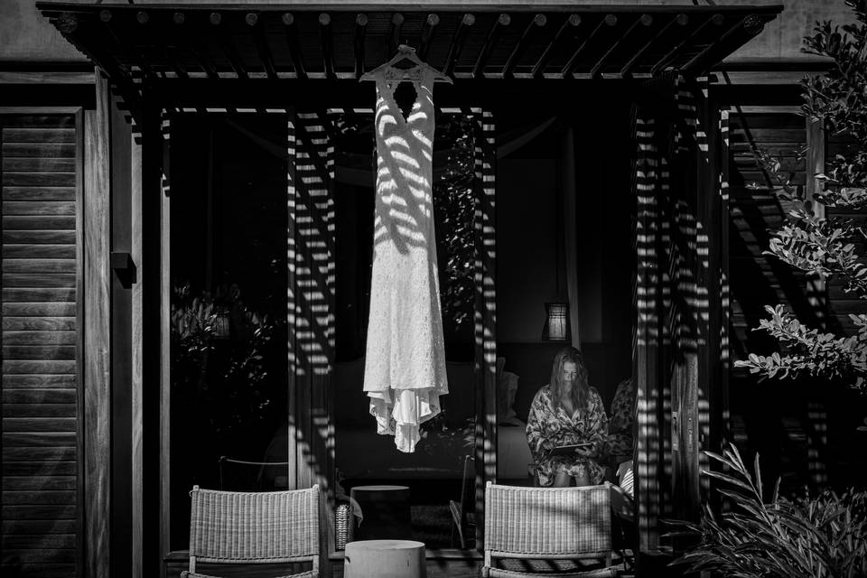 The wedding dress - Cristian Pou Photography