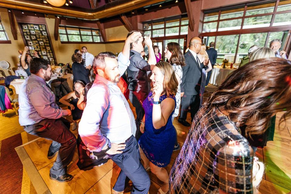 Dance floor - kahiltna ballroom, hotel alyeska