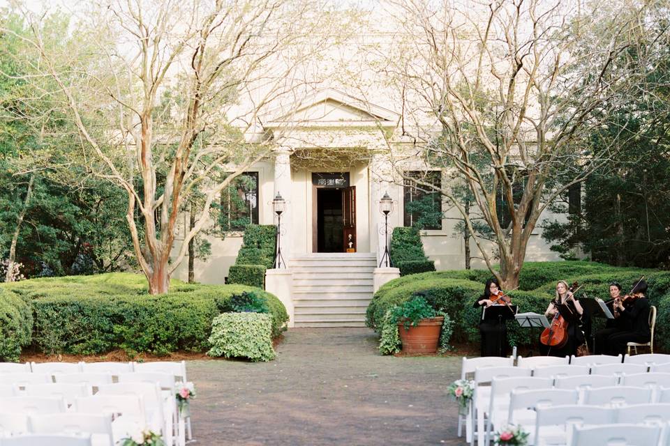 Garden ceremony - Kelli Lynn Photography