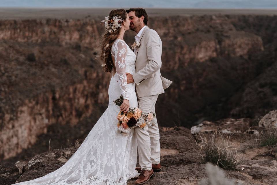 Wedding at the Taos Gorge