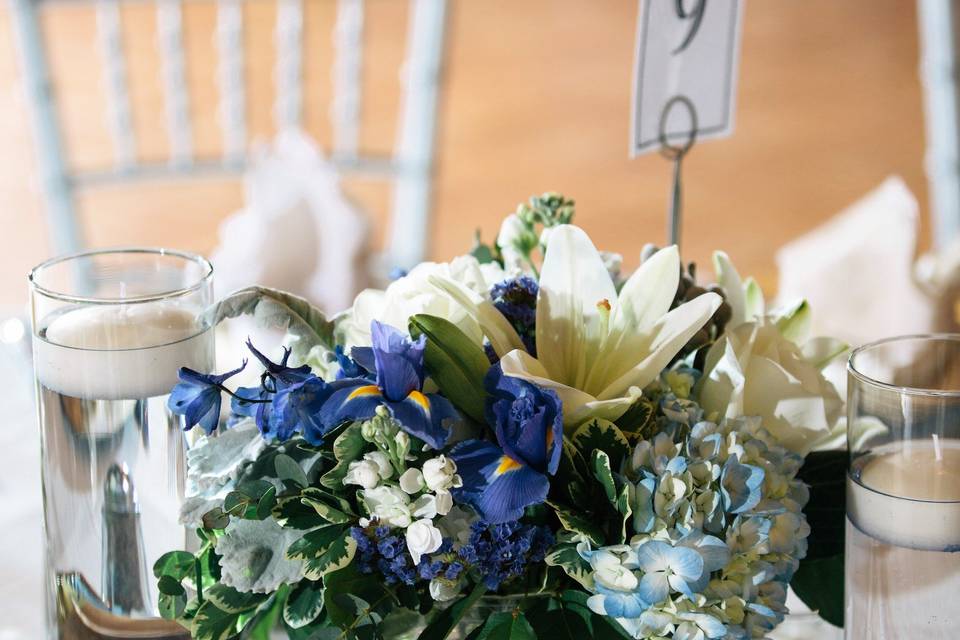 Textural Cascade Bouquet