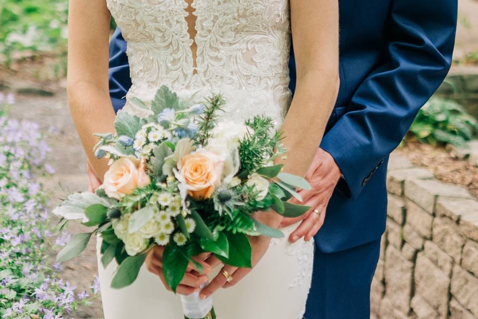 Elegant Anemone Bouquet