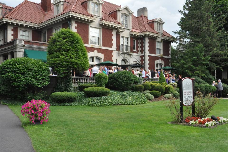 Lynne Parks '68 SUNY Cortland Alumni House