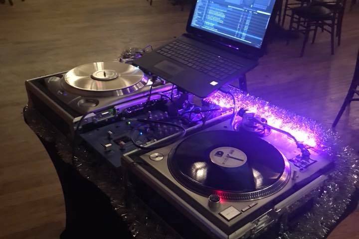Double Ls DJ Service