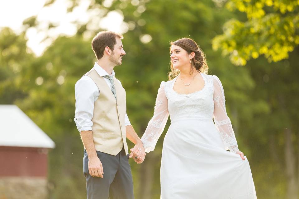 Bride and groom at Parmelee Farm - Jamerlyn Brown Photography