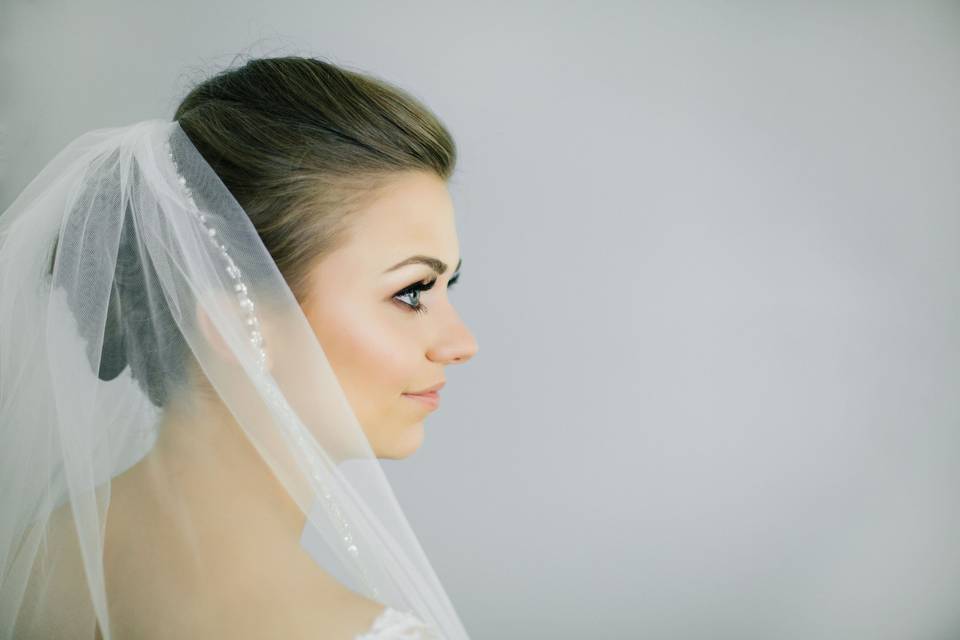 Side profile of the bride