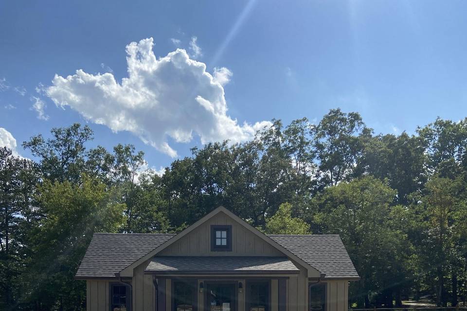 Groom Cabin Exterior