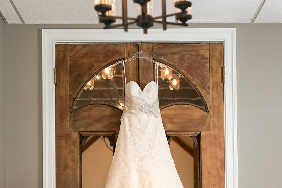 Gown + Historic Chapel doors