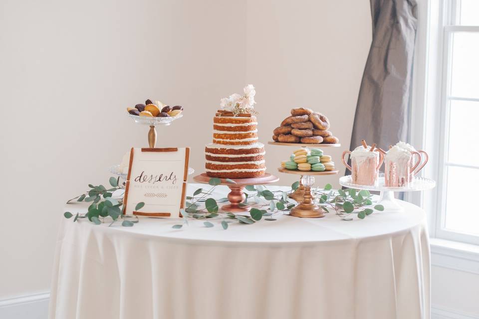 Cake table