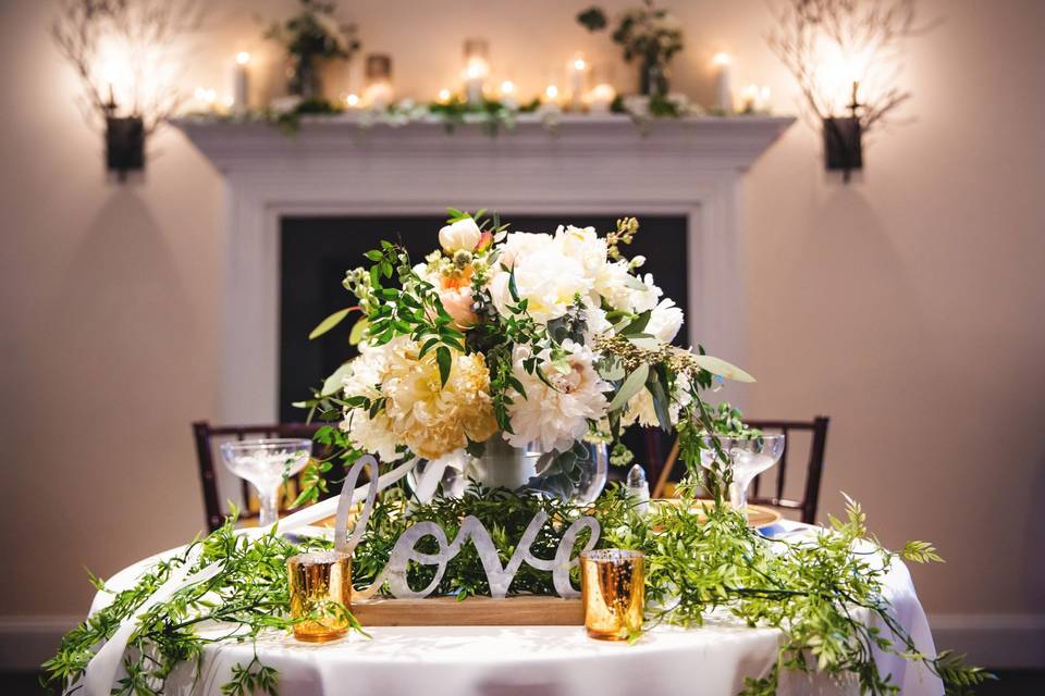 Sweetheart table