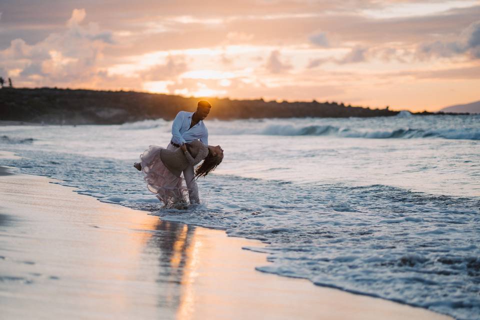 Hawaii dance Elopement - Corey McCarley Photography