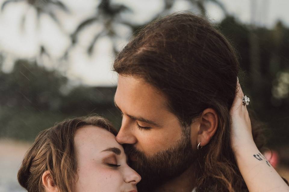 Hawaii Bride and groom