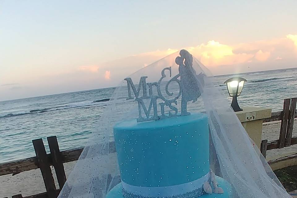 Beach theme cake