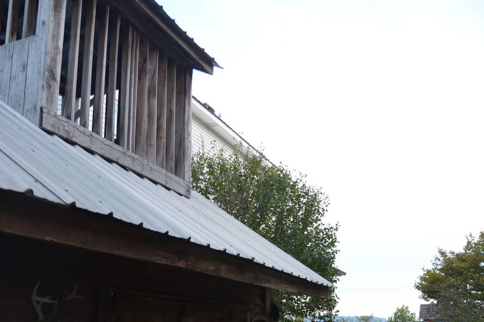 Manor House shed and courtyard