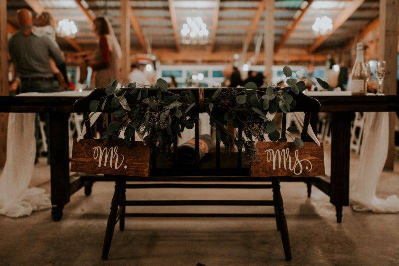 Carriage House barn table