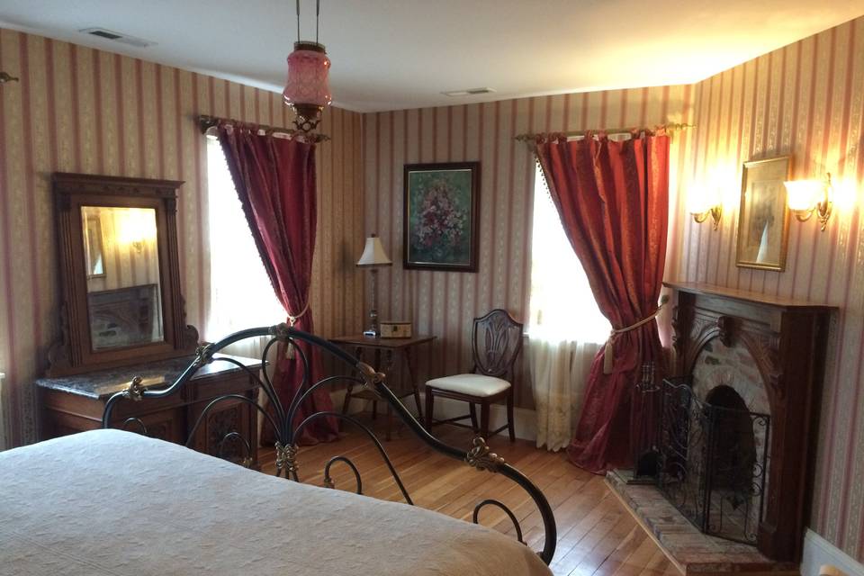 Manor House, master suite