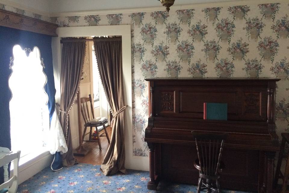 Manor House parlor