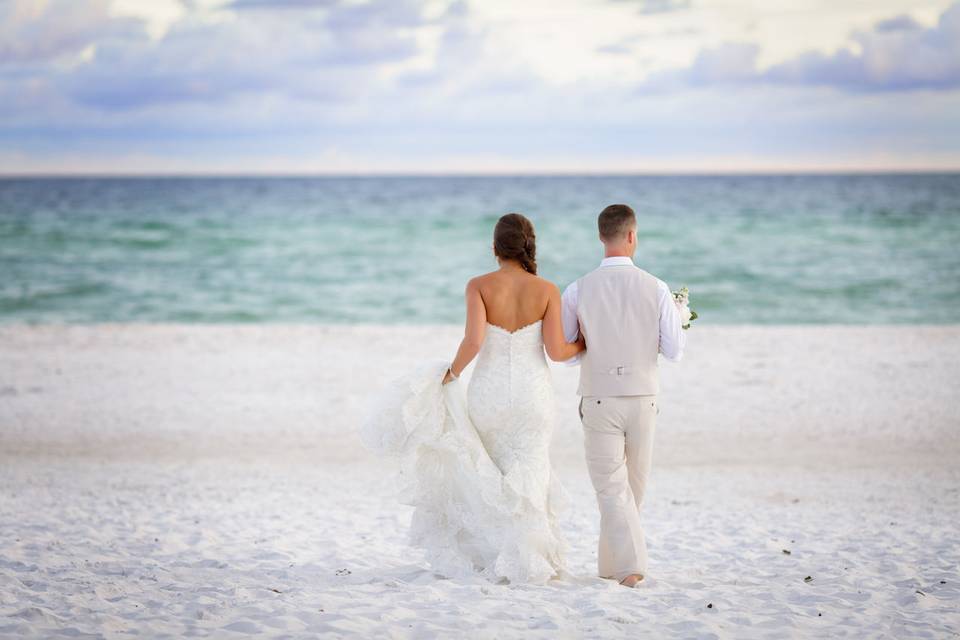 Beach wedding - Sunset Images Photography