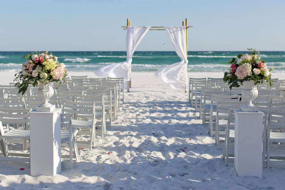 Beach wedding - Sunset Images Photography